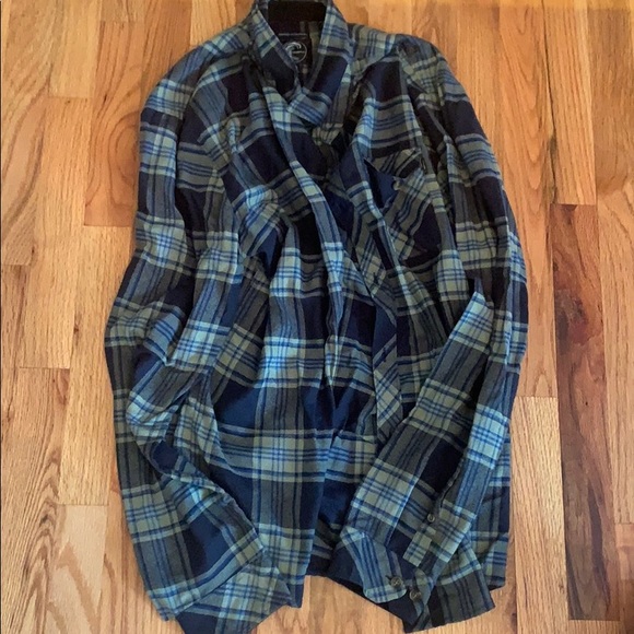 Cute men’s Flannel - Picture 1 of 5